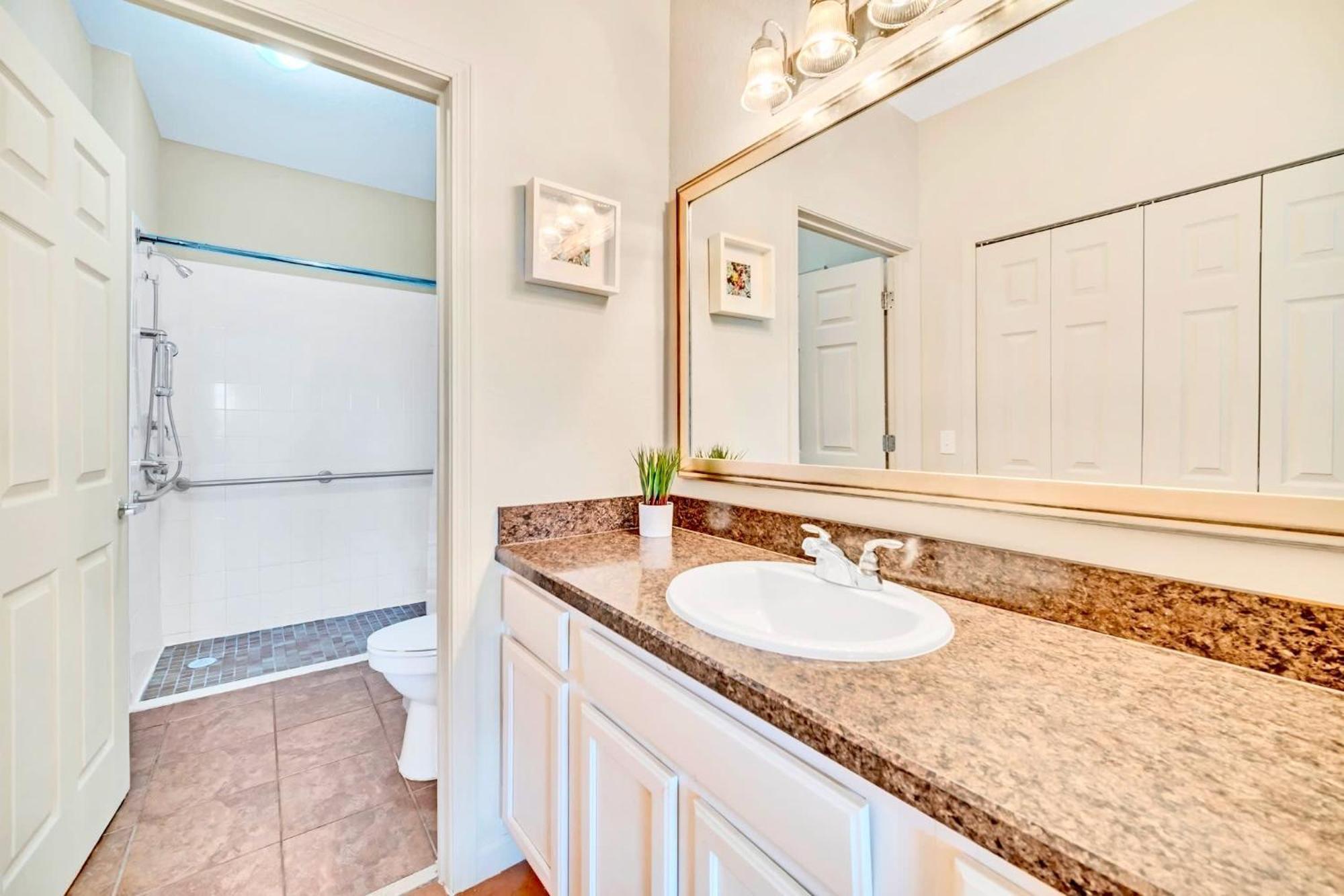 Spacious 2Br Condo With Pool & Hot Tub, Near Disney! Орландо Екстер'єр фото